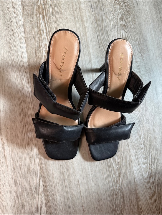 Shoe Dazzle Shoes - VELCRO SIZE 6.5 US BLACK HEELS STRAP